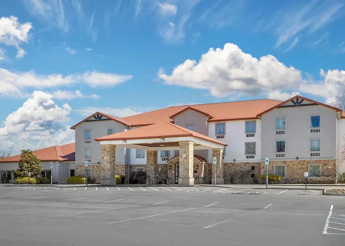 Quality Inn & Suites Monterey, Tn - Crossville, Tn