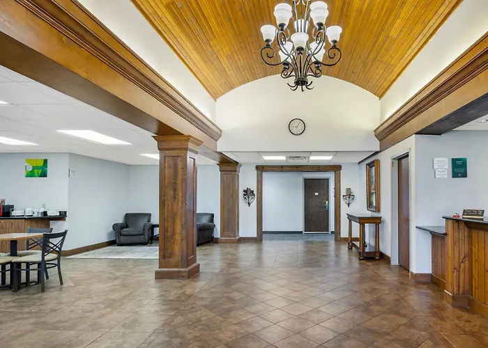 Quality Inn & Suites Monterey, Tn - Crossville, Tn